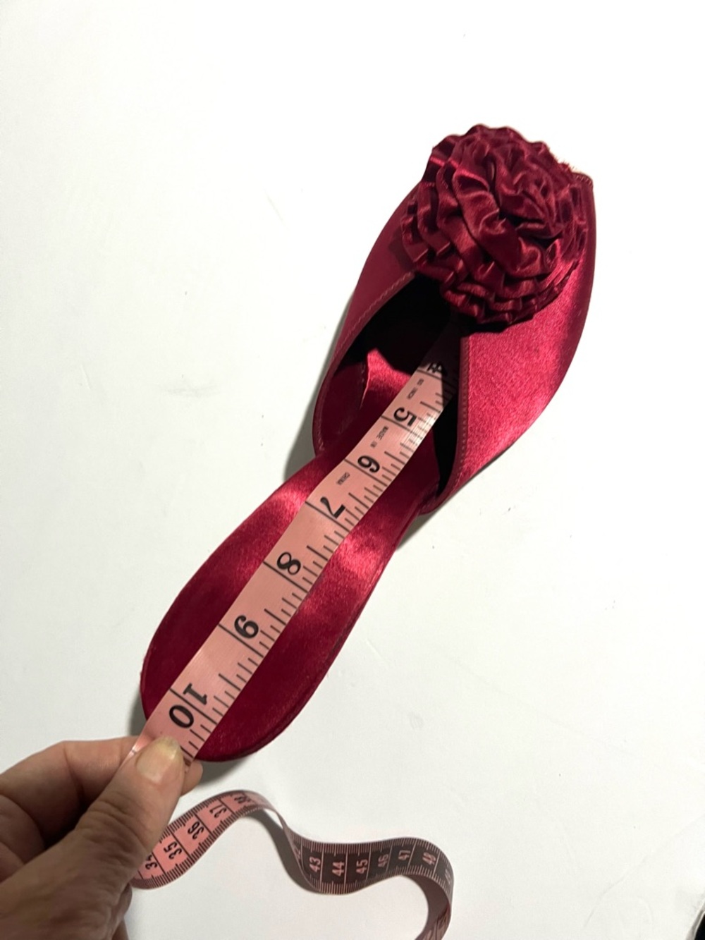 VTG Daniel Green Sz 10.5 Red Satin 1950 Rosette Low-Heel Mules Women’s Slippers - Picture 6 of 12
